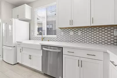 6385 Paysar Ln, Gilroy, CA 95020 - Photo 9