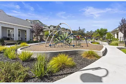 6385 Paysar Ln, Gilroy, CA 95020 - Photo 47