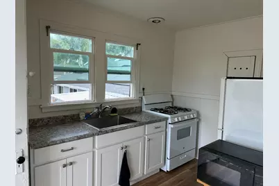 803 W 2nd St, Hollister, CA 95023 - Photo 17