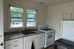 803 W 2nd St, Hollister, CA 95023 - Photo 17