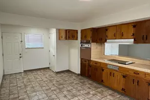 803 W 2nd St, Hollister, CA 95023 - Photo 9