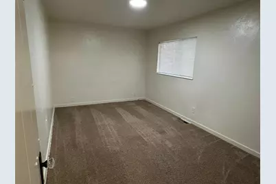 803 W 2nd St, Hollister, CA 95023 - Photo 11