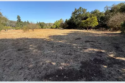 1100 Llagas Rd, Morgan Hill, CA 95037 - Photo 11