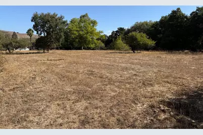 1100 Llagas Rd, Morgan Hill, CA 95037 - Photo 17