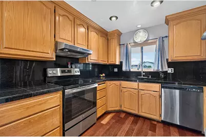 1659 Hood Ct, Santa Clara, CA 95051 - Photo 11