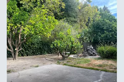 7049 Reichmuth Way, Sacramento, CA 95831 - Photo 23