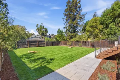 137 Oakview Dr, San Carlos, CA 94070 - Photo 23