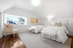 1560 Cypress Ave, Burlingame, CA 94010 - Photo 25