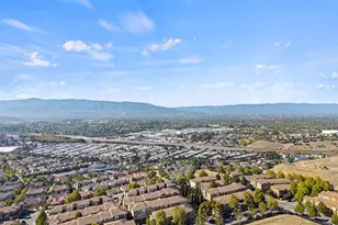 382 Llano De Los Robles Ave 7, San Jose, CA 95136 - Photo 29