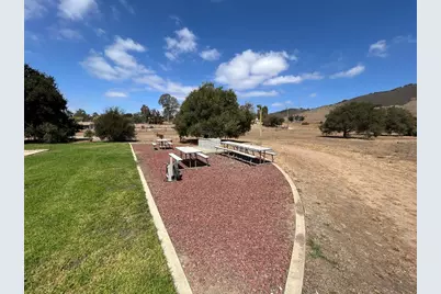 24665 Foothill Dr, Salinas, CA 93908 - Photo 43