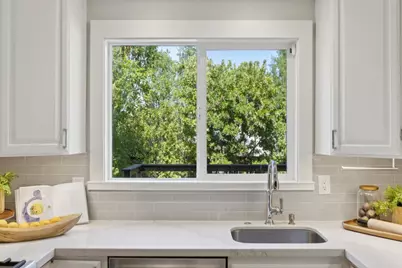 1227 Rhus St, San Mateo, CA 94402 - Photo 21