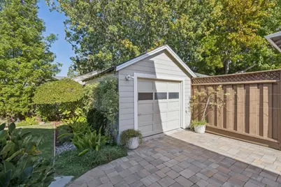 1227 Rhus St, San Mateo, CA 94402 - Photo 47