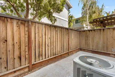 106 Bascom Ct, Campbell, CA 95008 - Photo 13