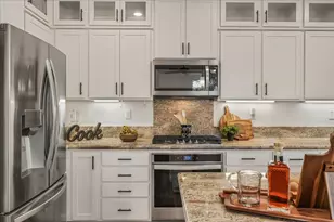 7050 Vintner Ct, Gilroy, CA 95020 - Photo 17