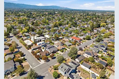 15739 Linda Ave, Los Gatos, CA 95032 - Photo 45