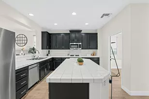 1886 Zurlo Way, Sacramento, CA 95835 - Photo 9