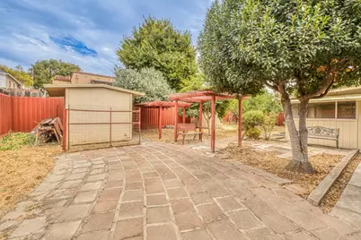 875 Suiter St, Hollister, CA 95023 - Photo 27