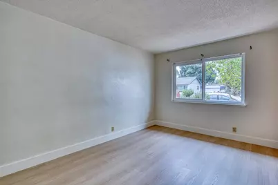 875 Suiter St, Hollister, CA 95023 - Photo 19