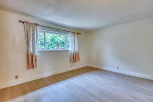 875 Suiter St, Hollister, CA 95023 - Photo 17