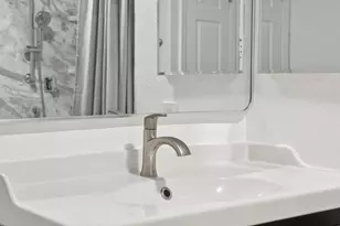 555 10th St 102, Oakland, CA 94607 - Photo 27