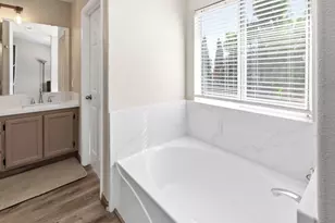 1040 Bison Way, Salinas, CA 93905 - Photo 23