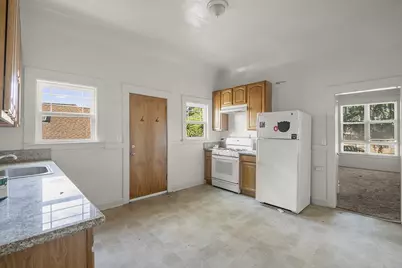 320-330 Athol Ave, Oakland, CA 94606 - Photo 7