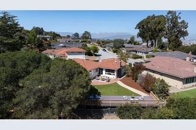 8 Toledo Ct, Burlingame, CA 94010 - Photo 63