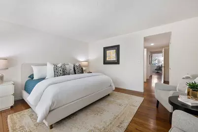 8 Toledo Ct, Burlingame, CA 94010 - Photo 17