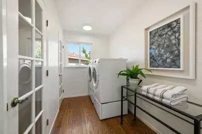 8 Toledo Ct, Burlingame, CA 94010 - Photo 29