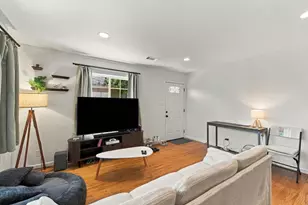 425 N 7th St, San Jose, CA 95112 - Photo 9