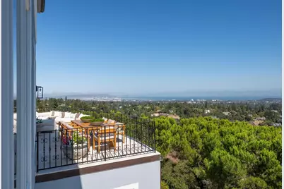 100 Southdown Ct, Hillsborough, CA 94010 - Photo 27