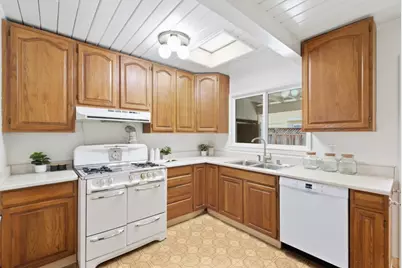 382 E Duane Ave, Sunnyvale, CA 94085 - Photo 11