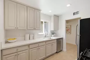 10582 Lonna Ln, Cupertino, CA 95014 - Photo 17