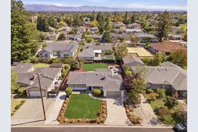10582 Lonna Ln, Cupertino, CA 95014 - Photo 39