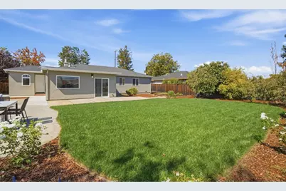 10582 Lonna Ln, Cupertino, CA 95014 - Photo 31