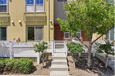 231 Peppermint Tree Ter 3, Sunnyvale, CA 94086 - Photo 3