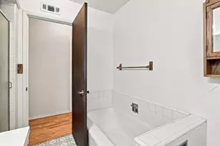 1010 S Baywood Ave, San Jose, CA 95128 - Photo 39