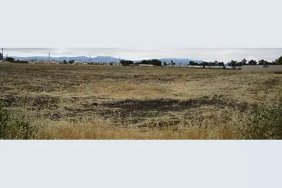 2200 Bert Dr, Hollister, CA 95023 - Photo 3