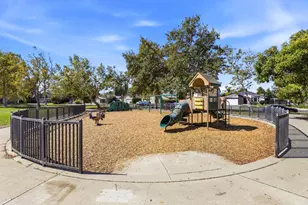 4644 Holycon Cir, San Jose, CA 95136 - Photo 43