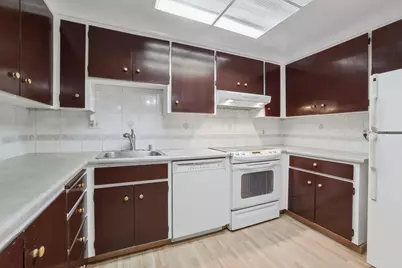1031 Crestview Dr 216, Mountain View, CA 94040 - Photo 11