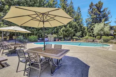 1031 Crestview Dr 216, Mountain View, CA 94040 - Photo 3
