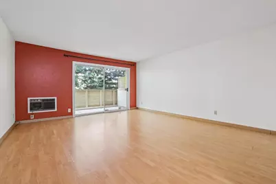 1031 Crestview Dr 216, Mountain View, CA 94040 - Photo 5