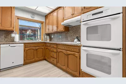 2225 Kent St, San Mateo, CA 94403 - Photo 9