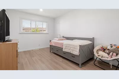 2225 Kent St, San Mateo, CA 94403 - Photo 15