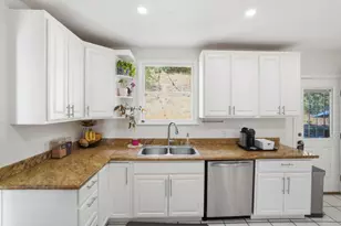 8622 Thermal St, Oakland, CA 94605 - Photo 9