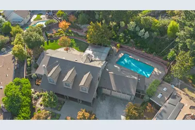 19551 Braemar Ct, Saratoga, CA 95070 - Photo 29