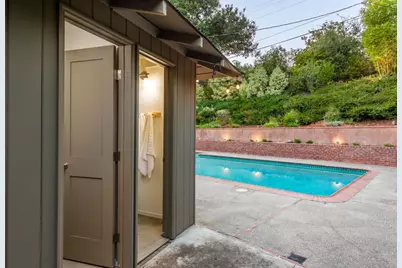 19551 Braemar Ct, Saratoga, CA 95070 - Photo 23