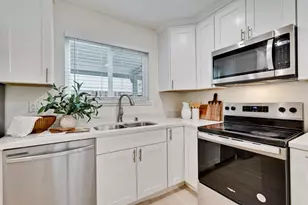 2047 Montecito Ave 7, Mountain View, CA 94043 - Photo 5