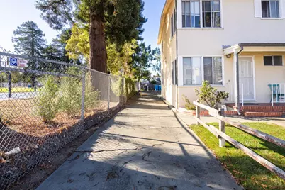 8 Howard Ave, Burlingame, CA 94010 - Photo 3