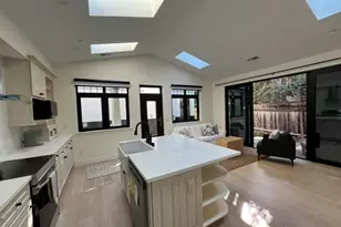 546 Oxford Ave, Palo Alto, CA 94306 - Photo 31